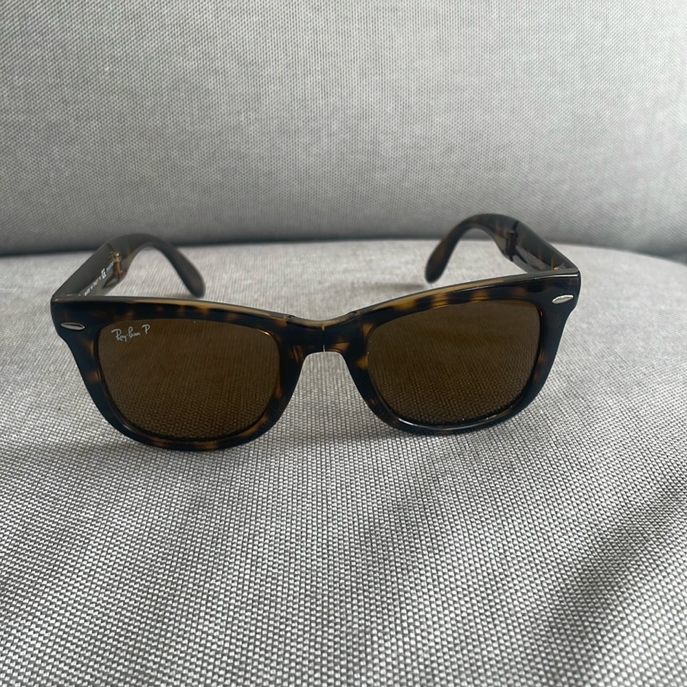 Polarized Ray-Ban Tortoise Shell Sunglasses - Foldable